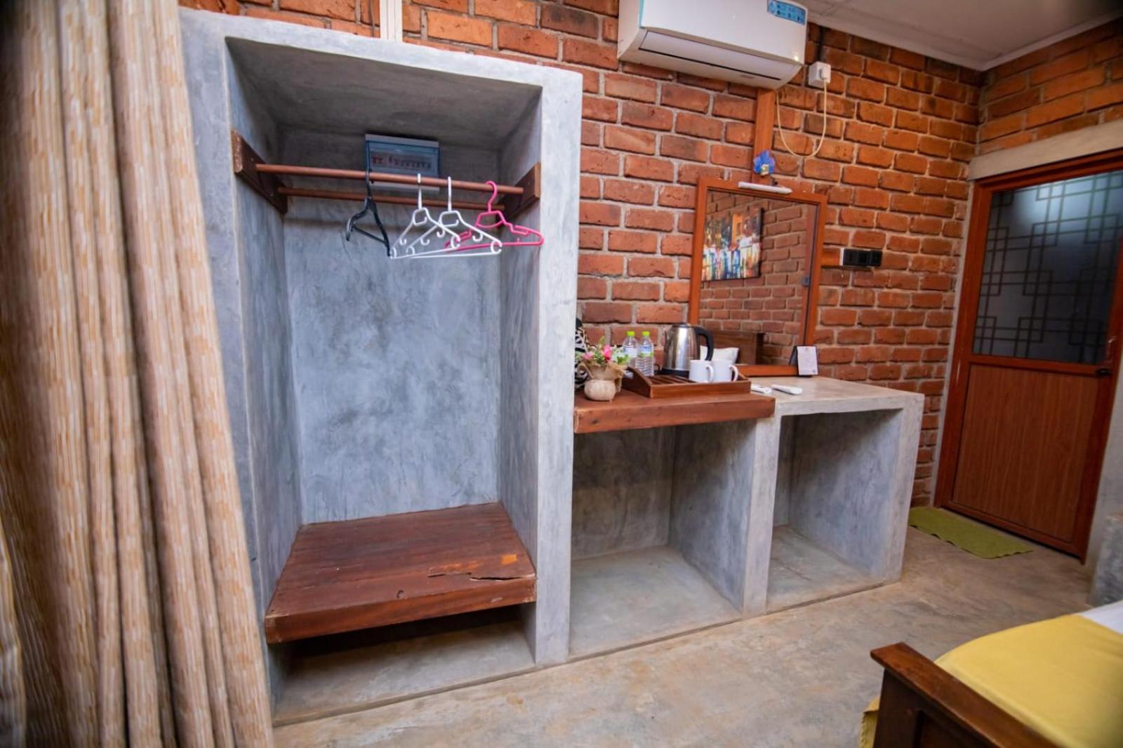 Click Hiriketiya Hotel Диквела Екстериор снимка